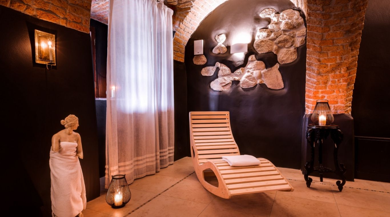 Dlaczego warto wybrać oferty pobytowe w Zamku Karpniki?