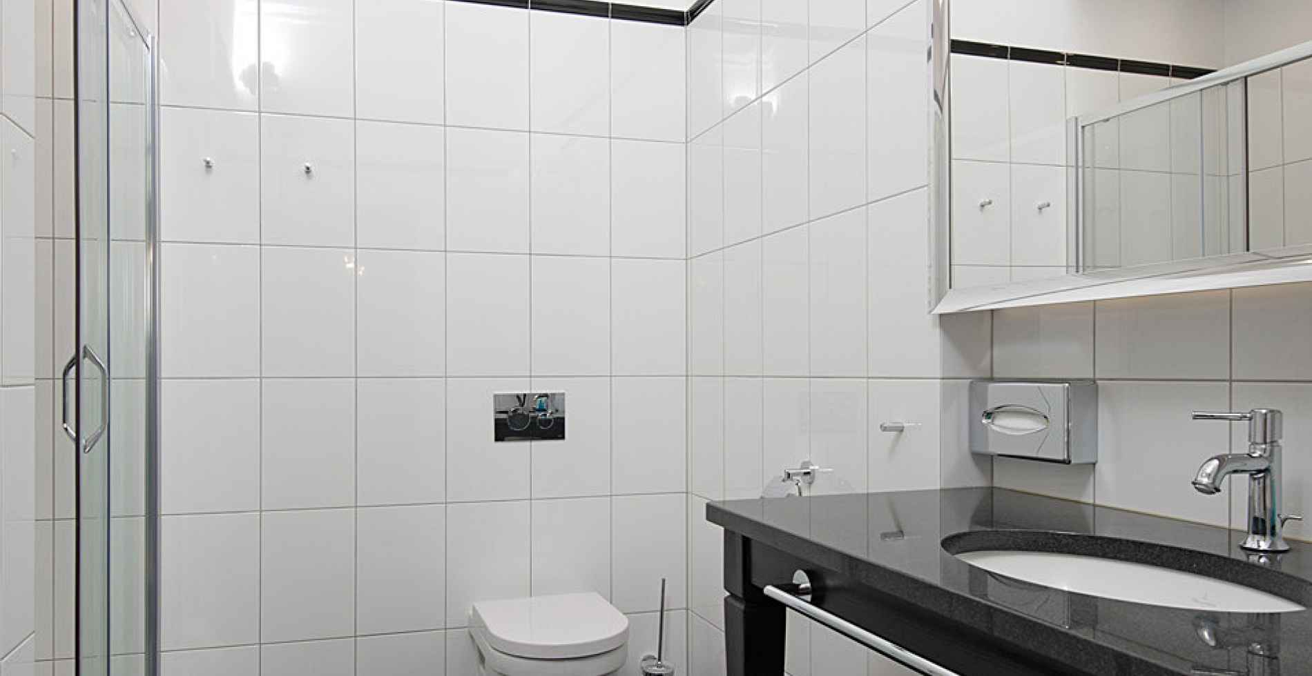 Łazienka w pokoju Junior Suite nr 12