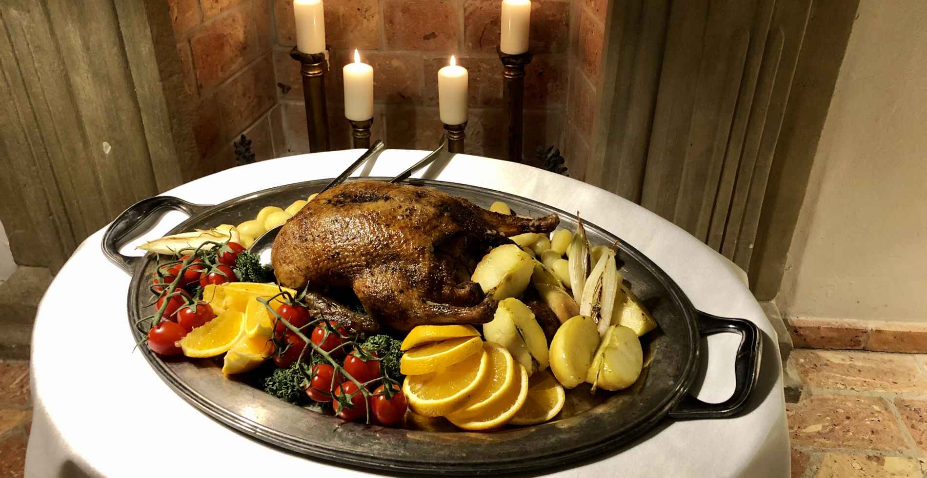 ZŁOTA KACZKA - Dworska Uczta z noclegiem