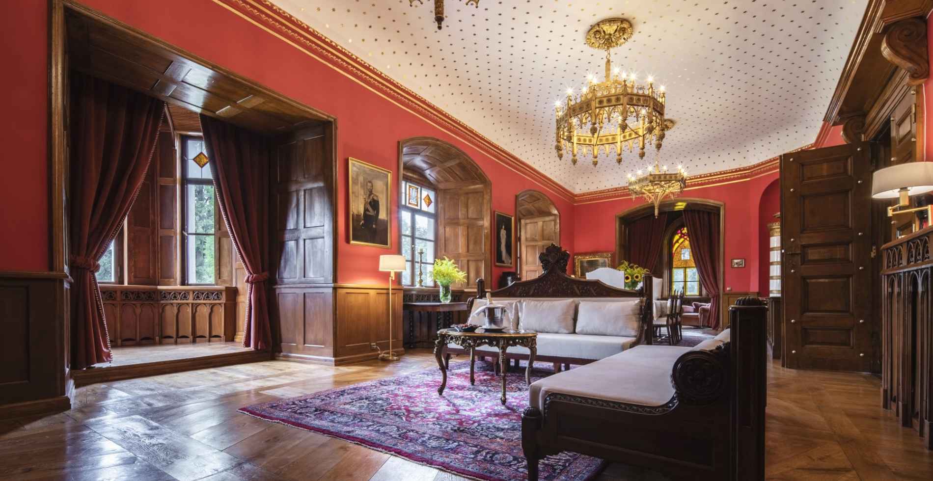 The Royal Apartment