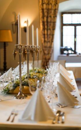 WESELE W DOLINIE PAŁACÓW I OGRÓDÓW