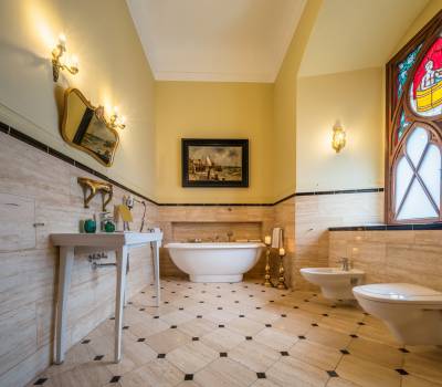 The Royal Suite - bathroom