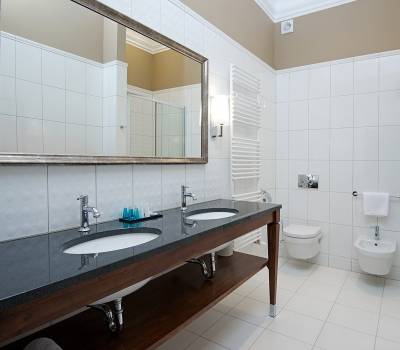 Junior Suite No. 13 - bathroom