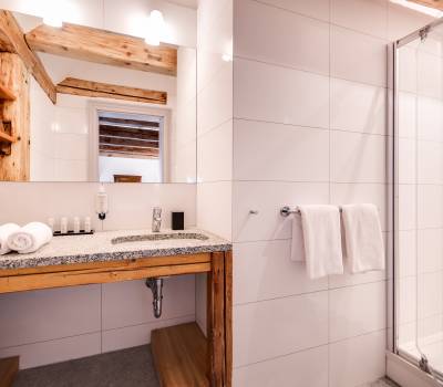 Standard room No. 17 - bathroom