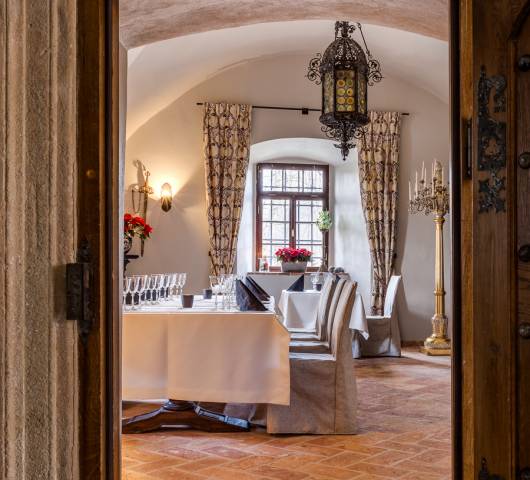 WESELE W DOLINIE PAŁACÓW I OGRÓDÓW